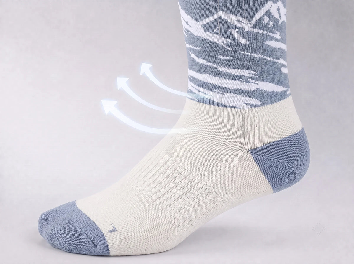 Breathable SAVIOR HEAT Heat-Transfer Arch Support Heated Ski Socks for comfortable all-day wear in ski boots